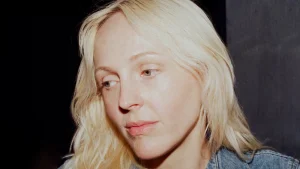 laura-marling_custom-b3f01209006e30f1617a0a7e9dea7755922c00d7