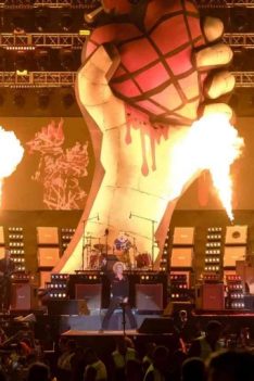 american-idiot-67b4c632c925c404cd133ac2