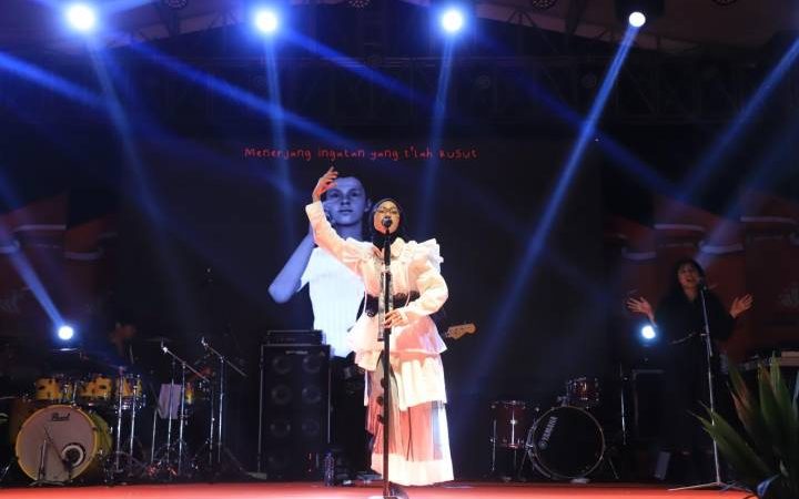 bank-foto-BFxjydB3amd5xvDY3ms51760518230