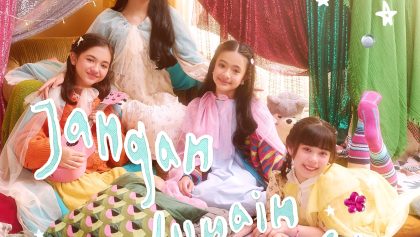 ARTWORK GLITTER – JANGAN LUPAIN KITA